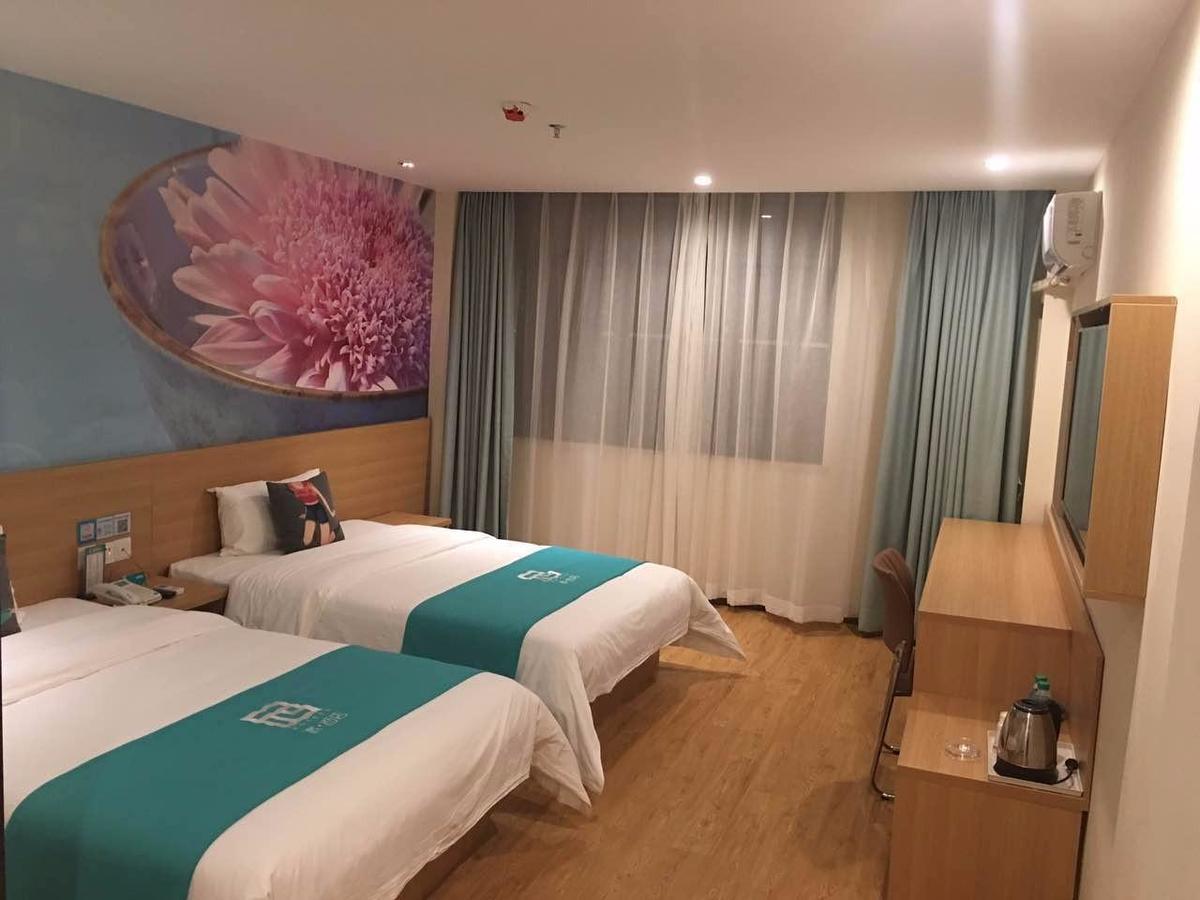 Pai Hotel Chengdu North Railway Station Buitenkant foto