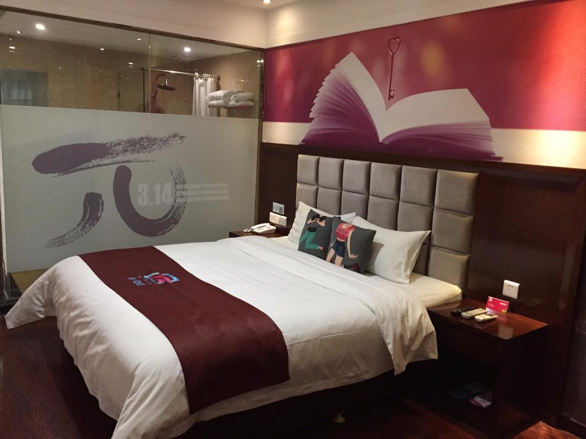 Pai Hotel Chengdu North Railway Station Buitenkant foto